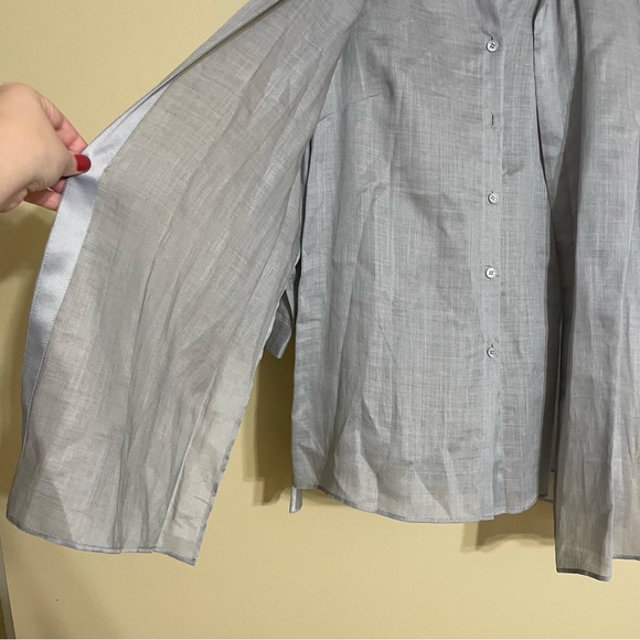 LAYFAYETTE 148 light grey‎ button up blouse with cardigan flaps in front size s - Picture 3 of 6